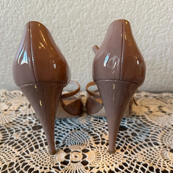Miu Miu Nude Patent Double Strap Open Toe Mary Jane Heels - Picture 7 of 13